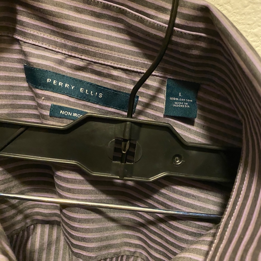 Perry Ellis Button Down - Picture 3 of 3